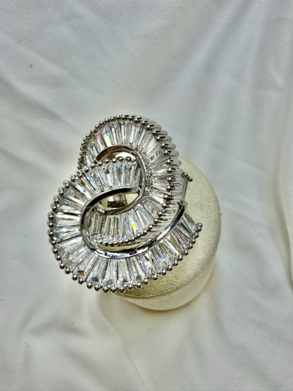 Vintage Silver-Tone Crystal Swirl Statement Ring - Baguettes #426R